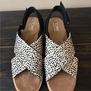 TOMS Women's Spotted Black and White Sandals